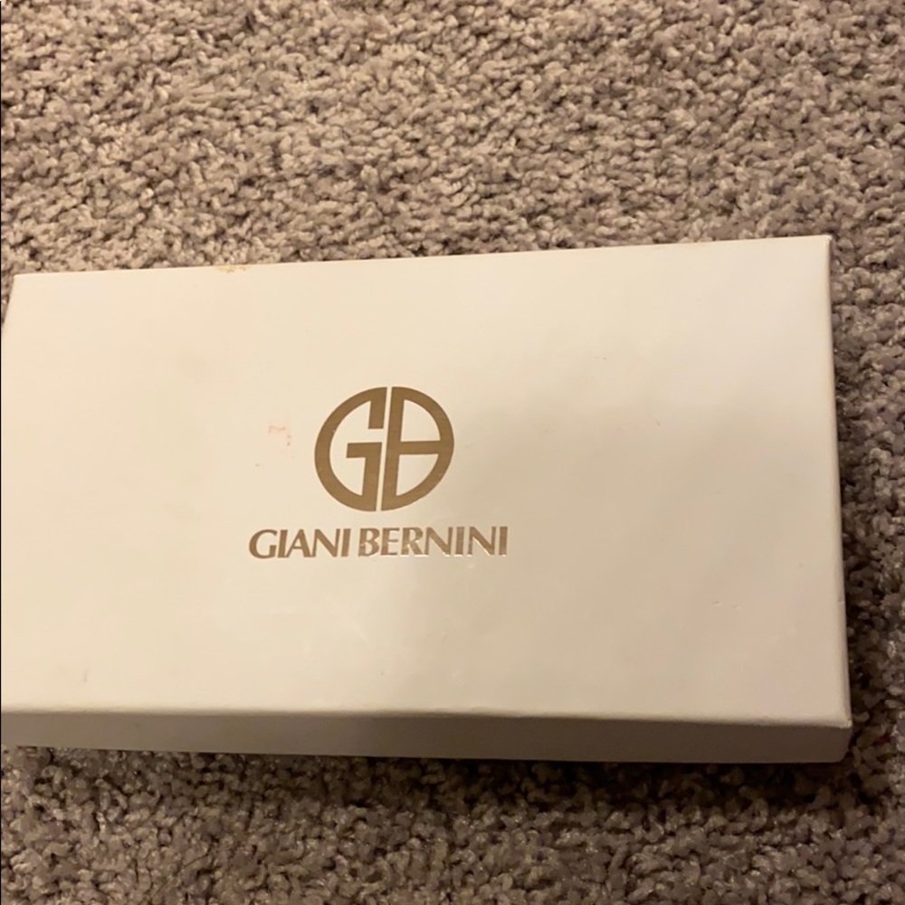Wallet - Picture 4 of 4